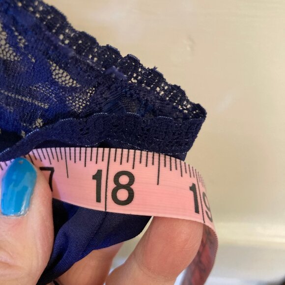 Vanity Fair Camisole Navy Size 38 - Picture 7 of 7